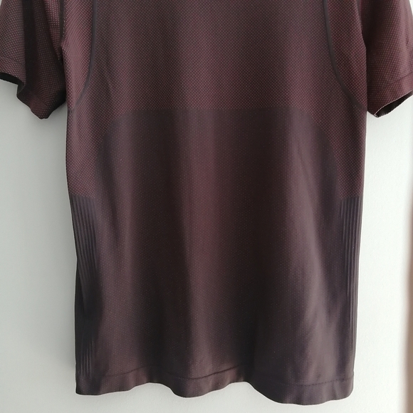 Lululemon Men's Metal Vent Tech Short Sleeve 2.0 in Magma Sequoia Ombre Small - Picture 6 of 16